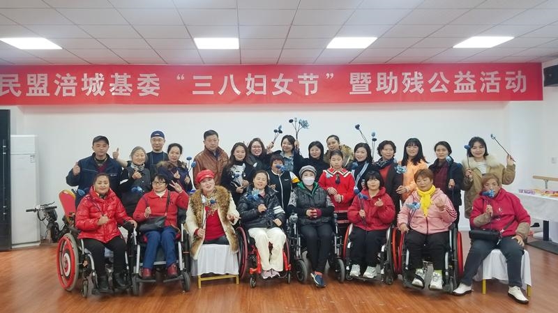 美甲界的‘猫眼’秘密:让你的指尖闪耀